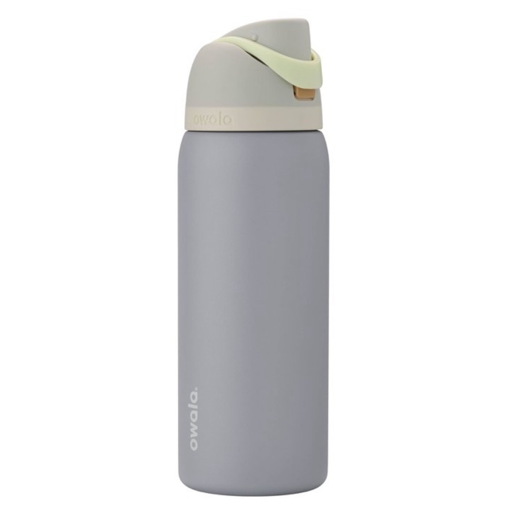 Owala x Hearth & Hand 32 oz Free Sip Tumbler, color is Coastal Cottage